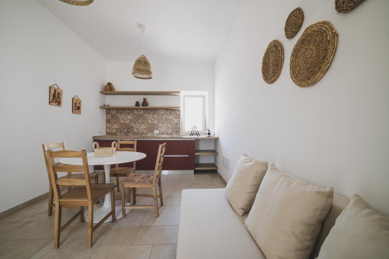 Dimorae Cama Guest House Cisternino Exterior photo